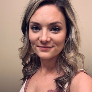 Meet your Posher, Samantha